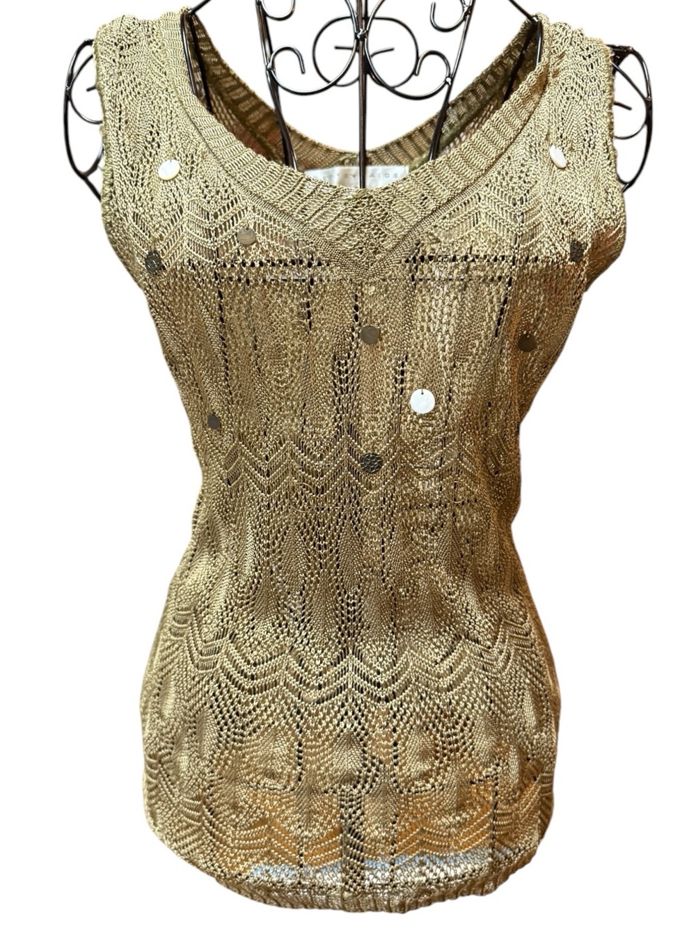 NWOT Bette Paige Sleeveless Metallic Gold Crochet Tank Top Sequin Accents Medium